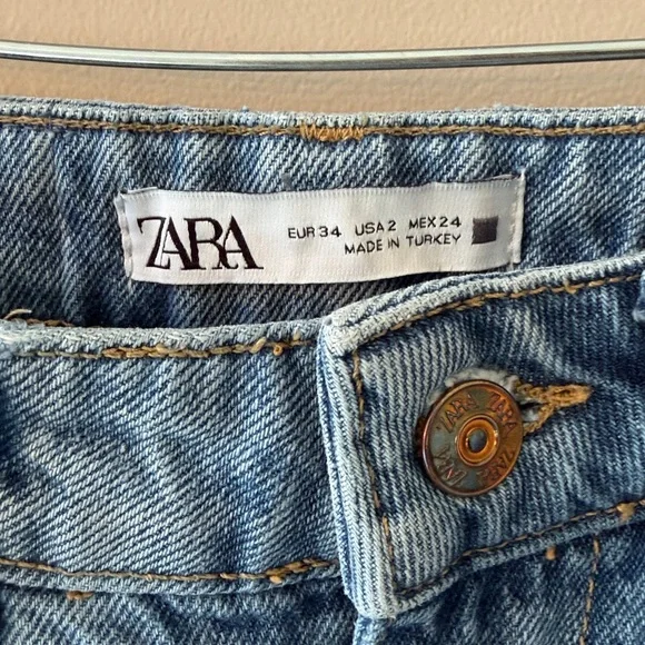 Zara Light Blue Distressed High Waister Straight Leg Jeans - Picture 3 of 5